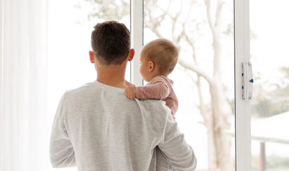 Bukan Sekadar Pencari Nafkah, Ini 6 Peran Penting Ayah bagi Anak Perempuan